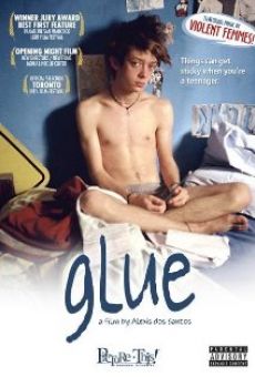 Película: Glue - Historia adolescente en medio de la nada