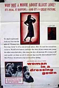 Película: Woman in a Dressing Gown