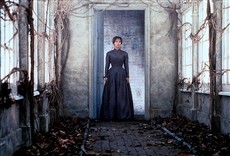 Escena de A la luz del fuego