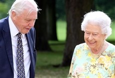 Escena de A rainha Elizabeth e o jardim de Buckingham