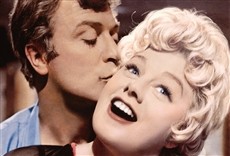 Escena de Alfie, el seductor irresistible