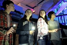 Escena de Annabelle y los fantasmas de Nantucket