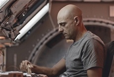 Escena de Approaching the Unknown