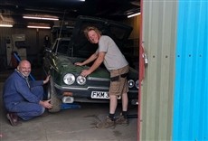 Escena de Autos renovados