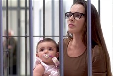 Escena de Bajo el mismo cielo