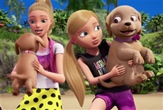 Escena de Barbie y sus hermanas en la búsqueda de perritos