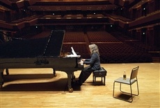 Escena de Hija sangrienta