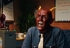 Escena de Bobcat Goldthwait's Misfits & Monsters