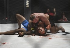 Escena de Cagefighter: Worlds Collide