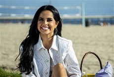 Escena de Canal Sony presenta: Becky G