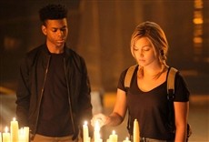 Escena de Capa y Daga, de Marvel