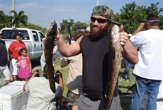 Escena de Como pez fuera del agua