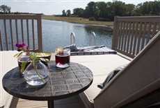 Escena de Construcciones en lago