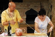 Escena de David Rocco: dulce India