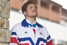 Escena de Eddie, el Águila