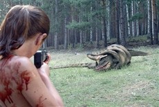 Escena de El cocodrilo vs. Anaconda