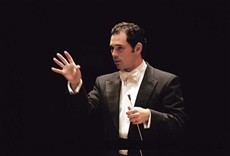 Escena de El concierto de una toma: un vuelo a través de la