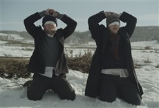 Escena de The Saratov Approach