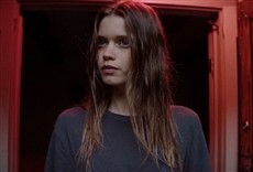 Escena de Welcome the Stranger