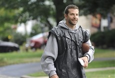 Escena de El lado bueno de las cosas