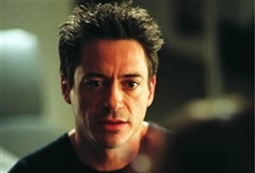 Escena de Kiss Kiss Bang Bang: entre besos y tiros