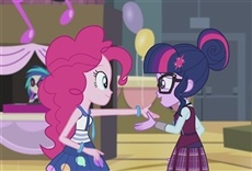 Escena de Equestria Girls 4