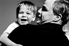 Escena de Escúchame, Marlon