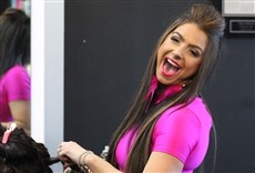 Escena de Experta en uñas