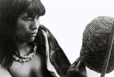 Escena de Faros, la luz de la civilización