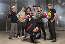 Escena de Footwork & Fugues - Flying Bach