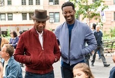 Escena de God Friended Me