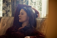 Escena de Griselda: la reina de la cocaína