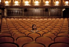 Escena de Hank and Asha