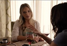 Escena de He Knows Your Every Move