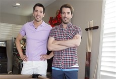 Escena de Hermanos a la obra: en casa