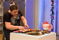 Escena de Holiday Baking Championship