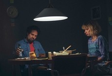 Escena de I Know This Much Is True