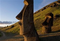 Escena de Imperio perdido de la Isla de Pascua