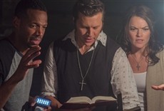 Escena de Paranormal movie 2