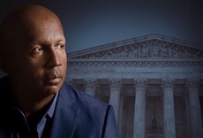 Escena de Justicia verdadera: la lucha de Bryan Stevenson po