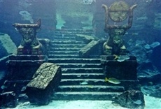 Escena de La atlántida Maya