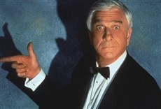 Escena de La pistola desnuda 2 1/2: El aroma del miedo