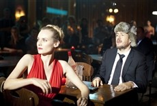 Escena de Llévame a la luna