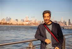 Escena de Los favoritos de Mauricio en Nueva York