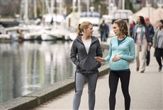 Escena de Love Under the Rainbow