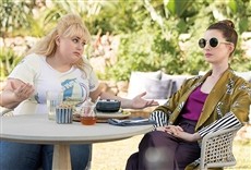 Escena de The Hustle