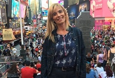 Escena de Mariana de viaje