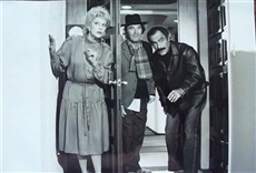 Escena de Mingo y Aníbal en la mansión embrujada