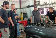 Escena de Misfit Garage
