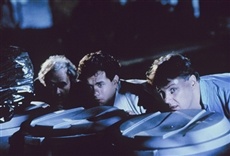 Escena de No matarás... al vecino